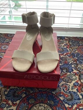 AEROSOLES Neutral Beige Ankle Strap Sandals